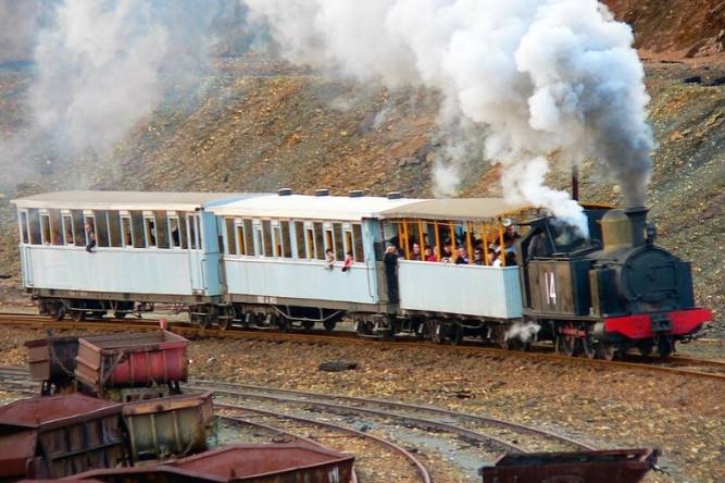 tren turistico visita minas de Riotinto