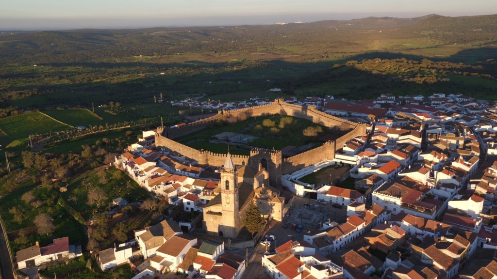 Vista Aérea Castillo Fortaleza de Cumbres Mayores